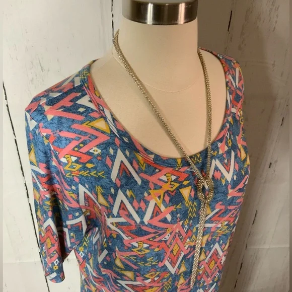 LuLa Roe Julia - Picture 11 of 15